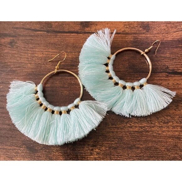 Hawaiian Breeze Mint Cotton Handmade Earrings NEW - Picture 1 of 4